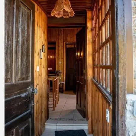 σπίτι με θέα Case de vacanță Alona