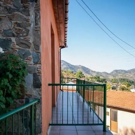 σπίτι με θέα Alona