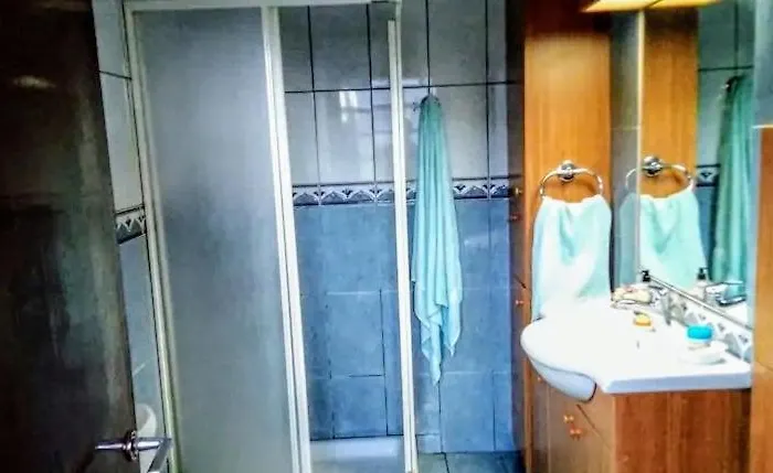 σπίτι με θέα Semesterbostad Alona